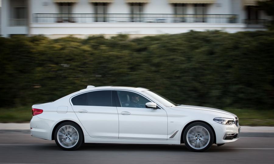  BMW 520d Sedan Luxury Line 2017 года  (WW) (фото 13 из 42)